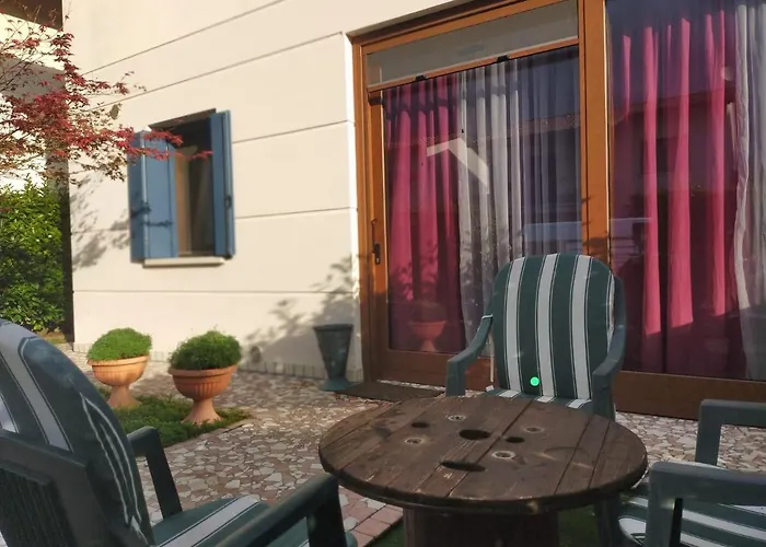 La Tua Casa Meravigliosa Con Giardino Fontanafredda photo