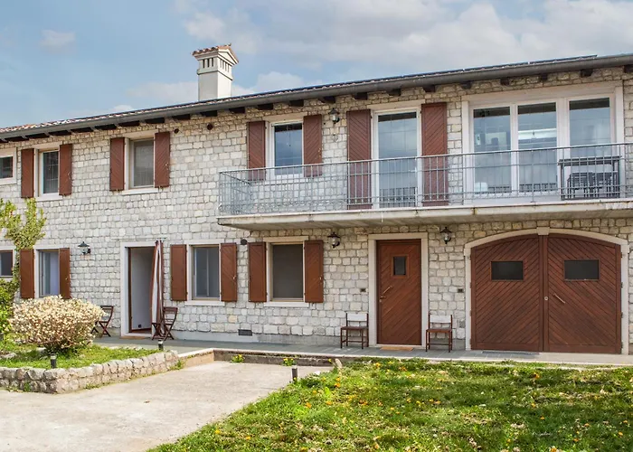 Ai Foresti Castello dʼAviano képek