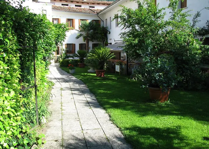 Albergo Ristorante Borghese Montereale Valcellina photo