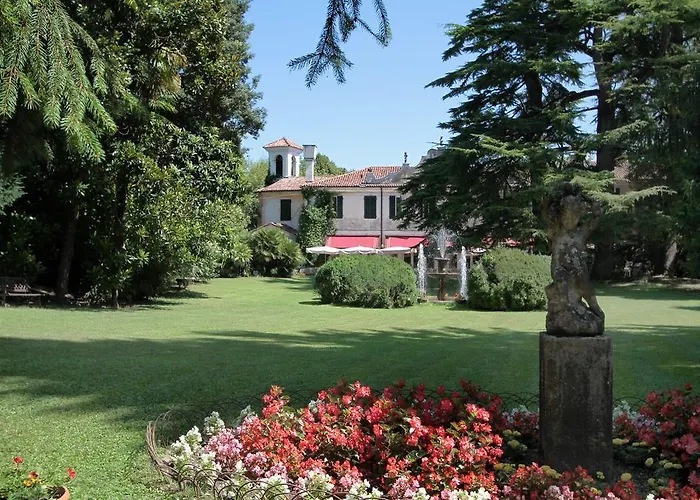 Hotel Villa Luppis Pasiano Di Pordenone photo